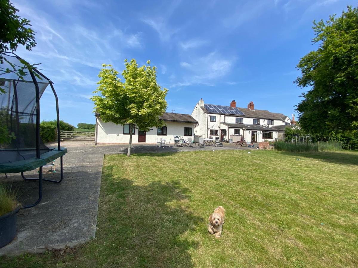 Cosy Stable Conversion Between Sheffield & Leeds Pontefract Extérieur photo